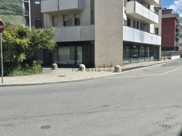 ufficio in vendita a Sondrio