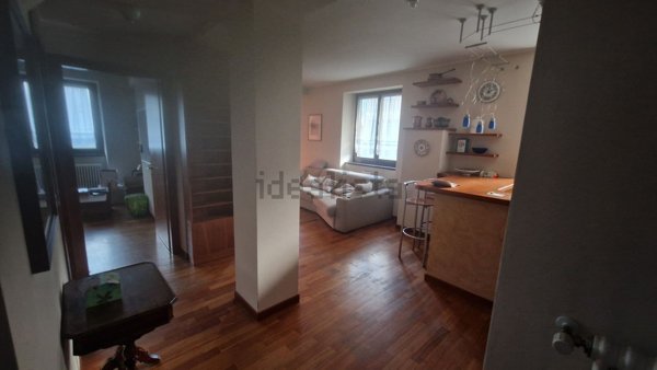 casa indipendente in vendita a Sondrio in zona Centro Città