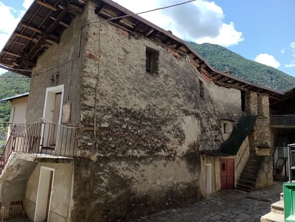 appartamento in vendita a Sondrio in zona Ponchiera