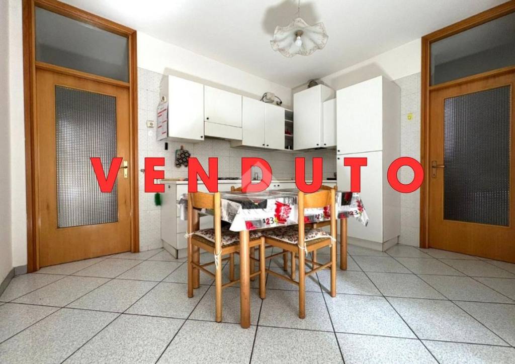 appartamento in vendita a Sondrio in zona Centro Città
