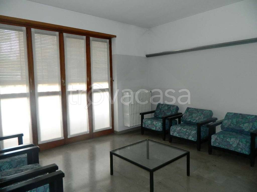 appartamento in vendita a Sondrio in zona Centro Città