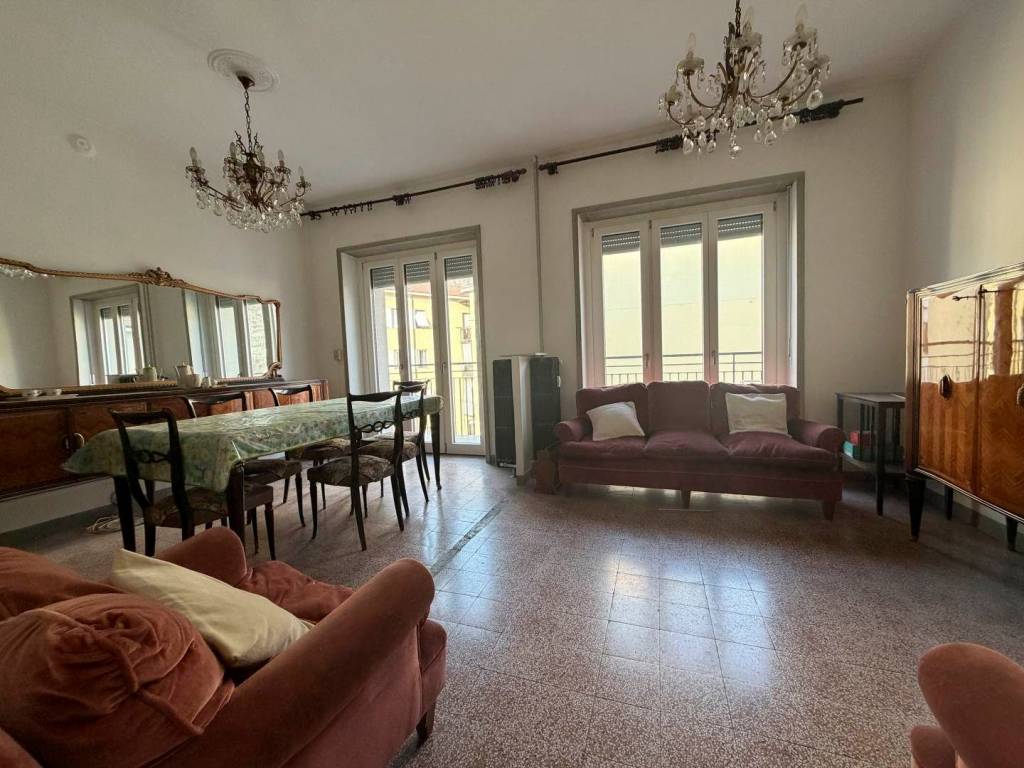 appartamento in vendita a Sondrio in zona Centro Città