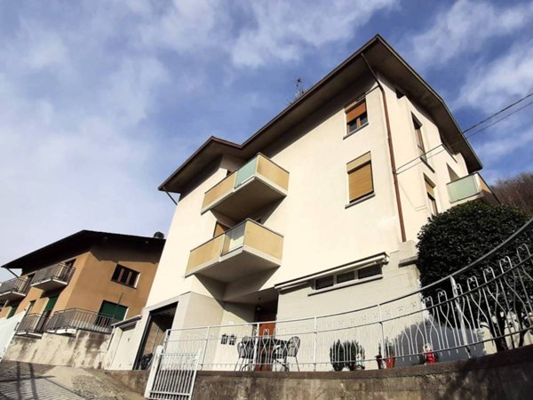 appartamento in vendita a Sondrio in zona Arquino