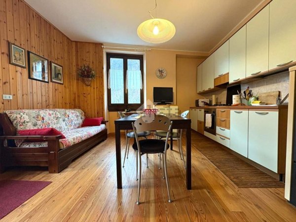 appartamento in vendita a Sondrio in zona Centro Città