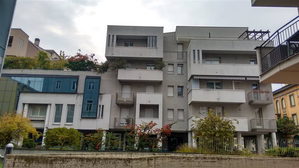 ufficio in vendita a Sondrio in zona Centro Città