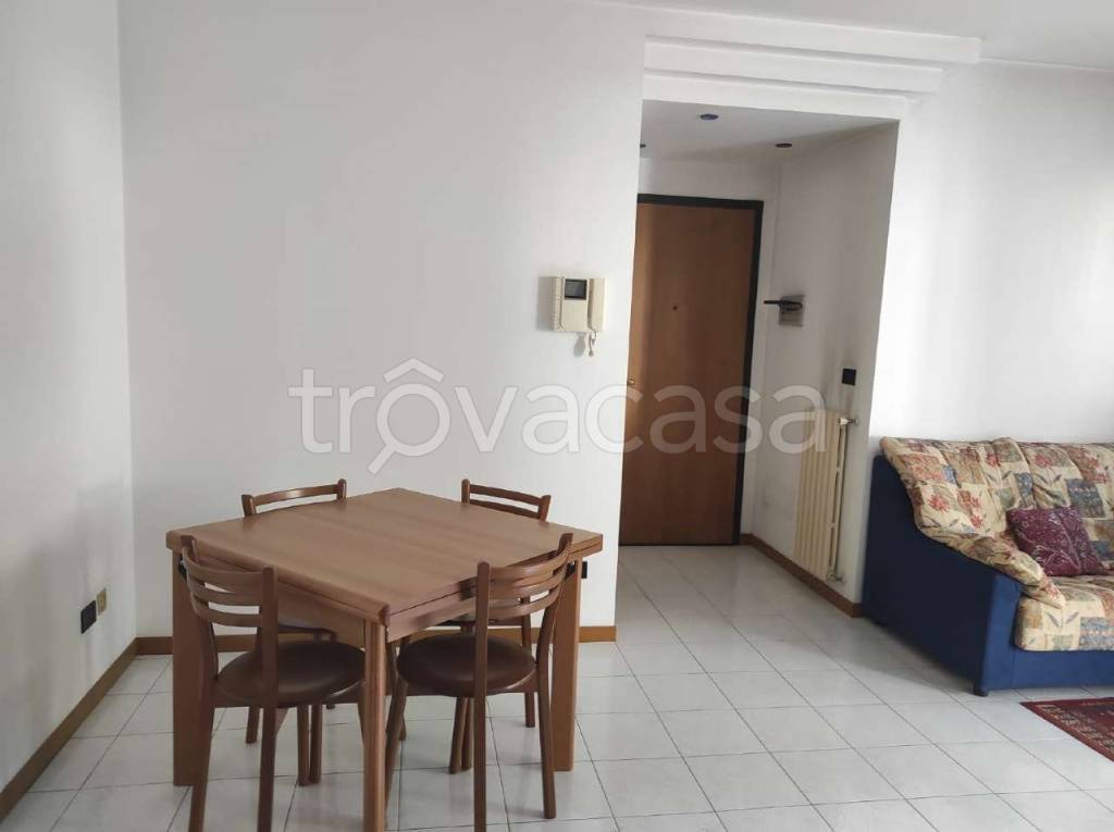 appartamento in vendita a Sondrio in zona Centro Città