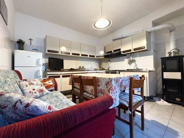 casa indipendente in vendita a Sondrio in zona Sant'Anna