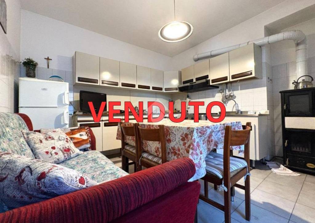 casa indipendente in vendita a Sondrio in zona Sant'Anna
