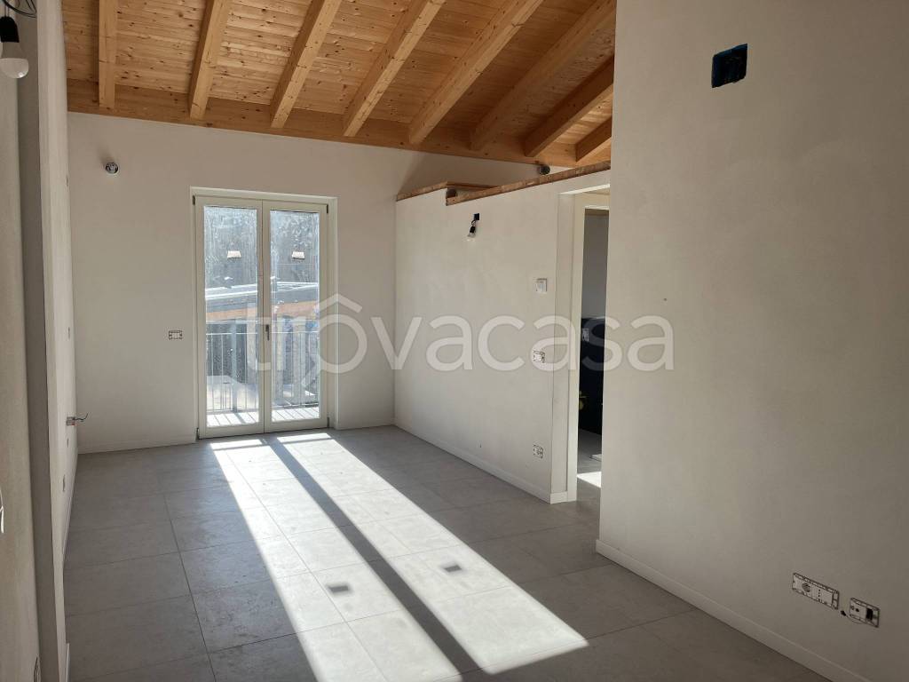 appartamento in vendita a Sondrio in zona Mossini