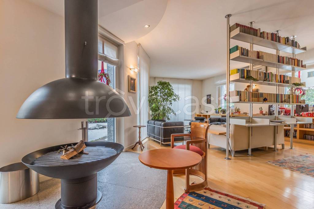 appartamento in vendita a Sondrio in zona Centro Città