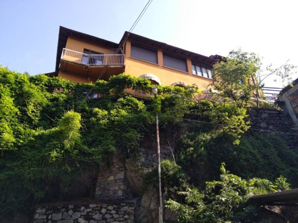 casa indipendente in vendita a Sondrio in zona Centro Città