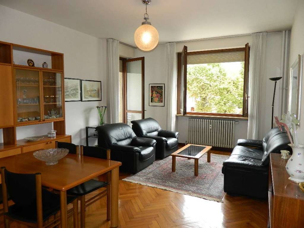 appartamento in vendita a Sondrio in zona Centro Città