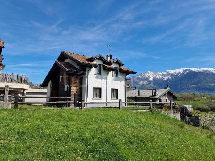 casa indipendente in vendita a Sondrio