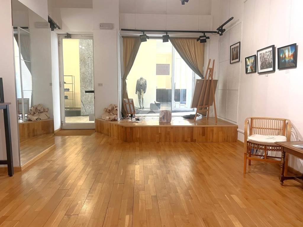 negozio in vendita a Sondrio in zona Centro Città