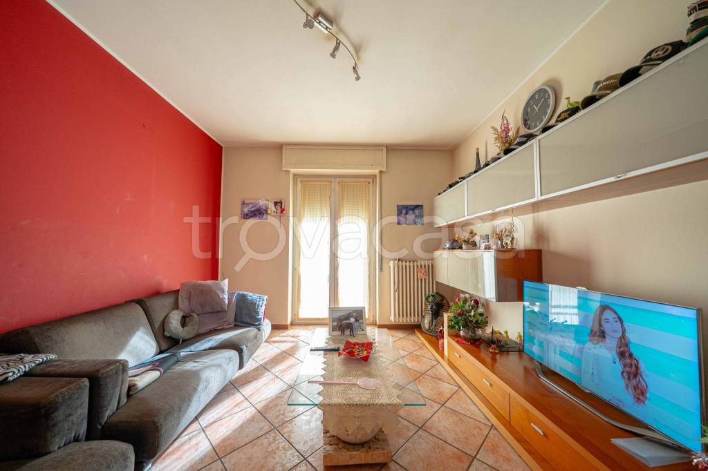 appartamento in vendita a Sondrio in zona Via Mazzini