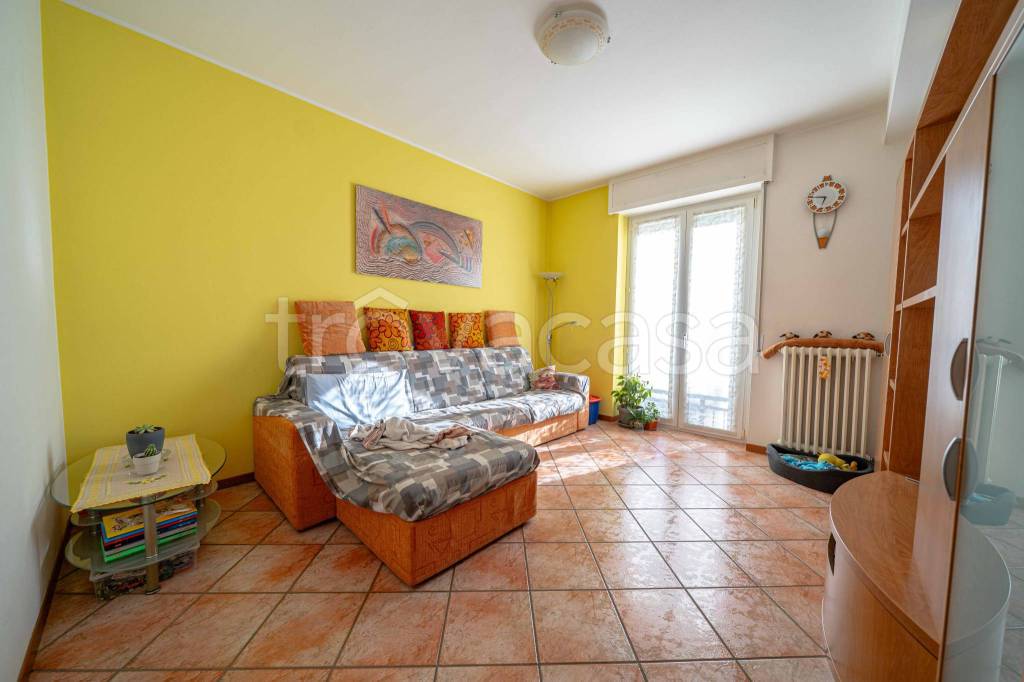 appartamento in vendita a Sondrio in zona Via Mazzini