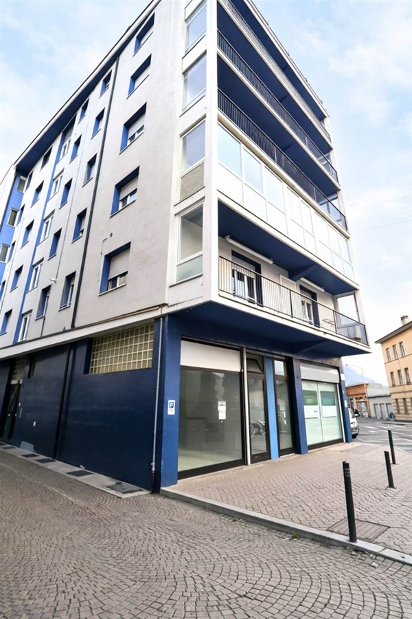 appartamento in vendita a Sondrio in zona Centro Città