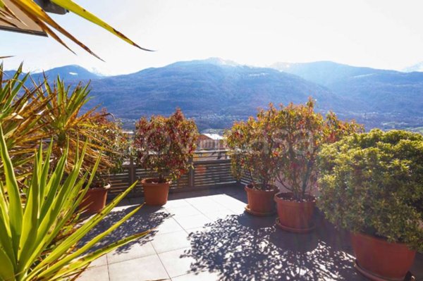 appartamento in vendita a Sondrio in zona Centro Città