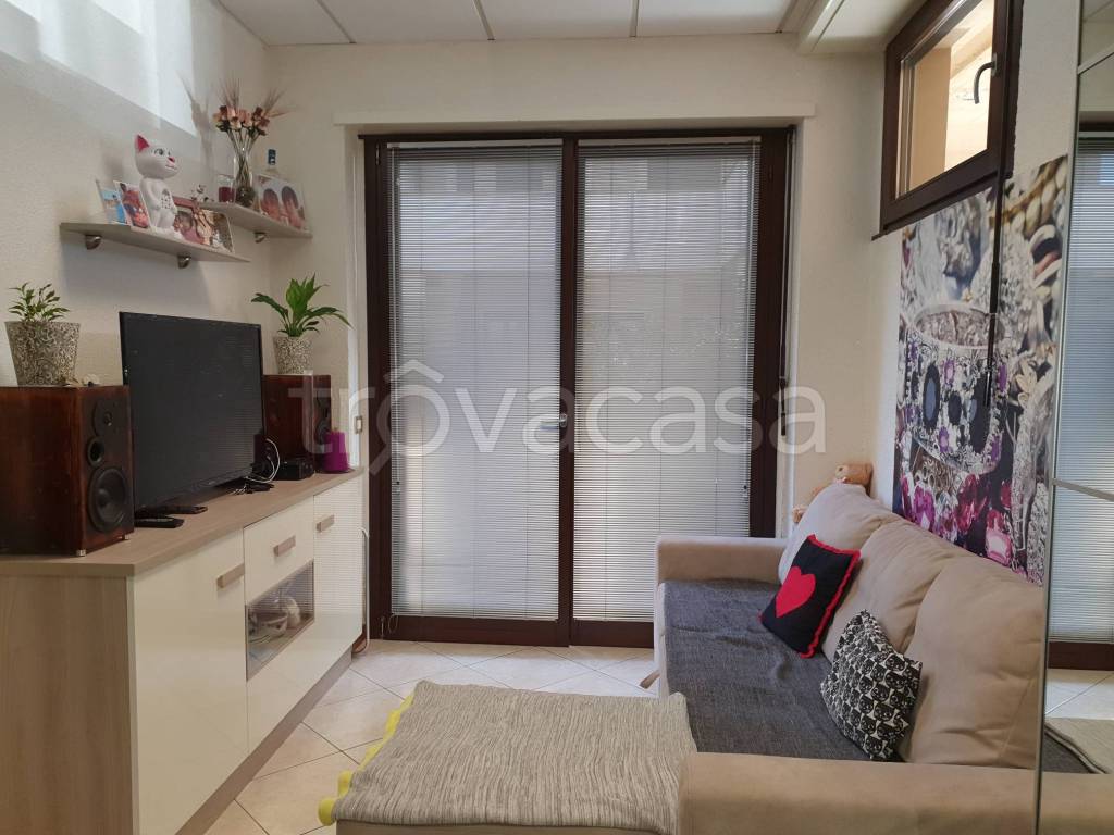 appartamento in vendita a Sondrio in zona Viale Milano