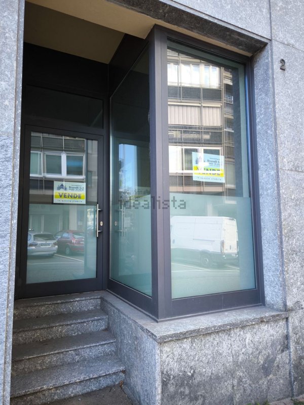 ufficio in vendita a Sondrio in zona Centro Città