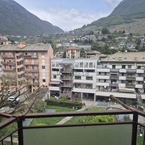 appartamento in vendita a Sondrio in zona Centro Città