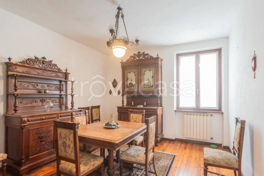 appartamento in vendita a Sondrio in zona Centro Città