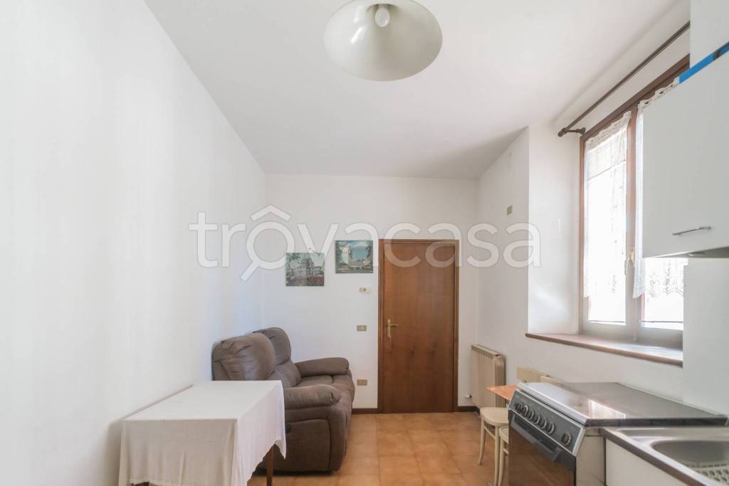 appartamento in vendita a Sondrio in zona Centro Città