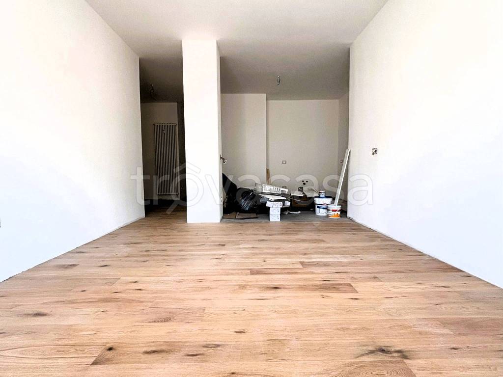 appartamento in vendita a Sondrio in zona Centro Città