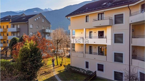 appartamento in vendita a Sondrio in zona Centro Città