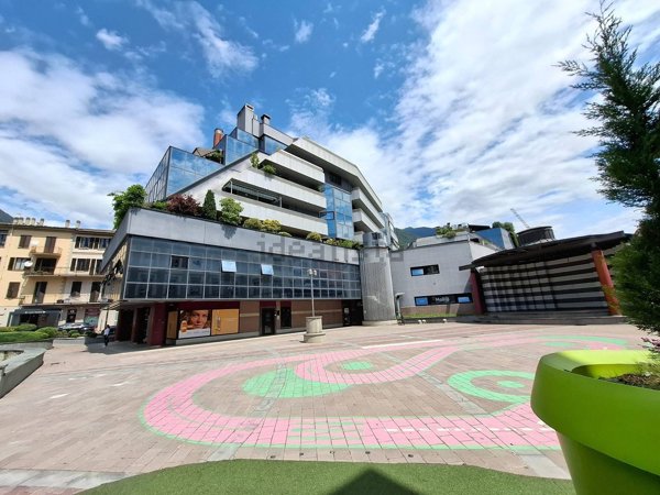 appartamento in vendita a Sondrio in zona Centro Città