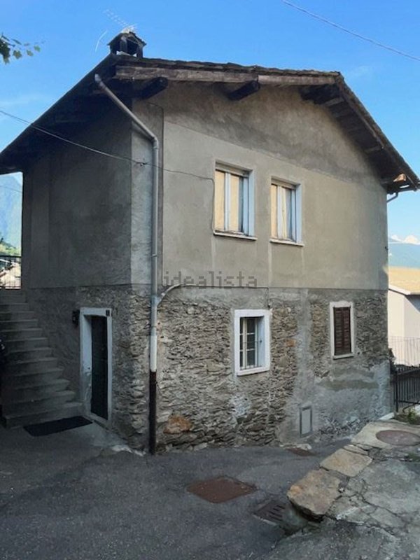 appartamento in vendita a Sondrio in zona Sant'Anna