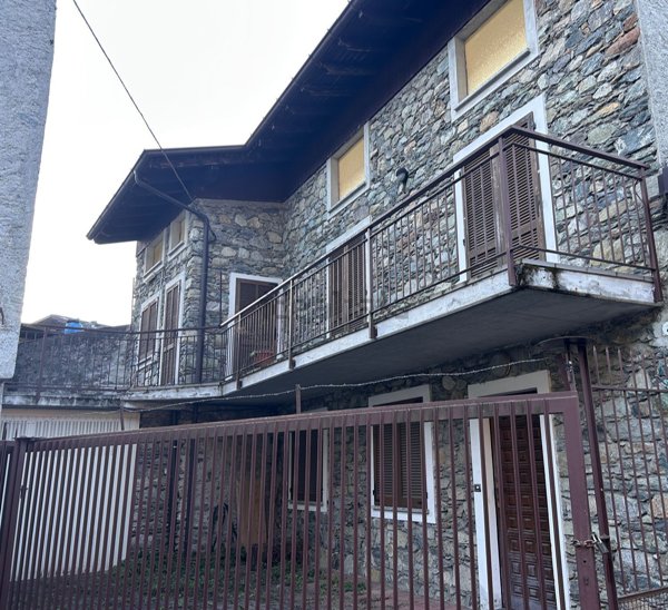 casa indipendente in vendita a Sondrio