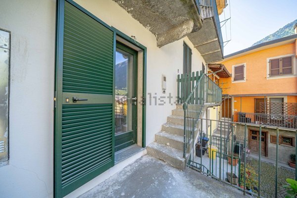 appartamento in vendita a Sondrio in zona Ponchiera