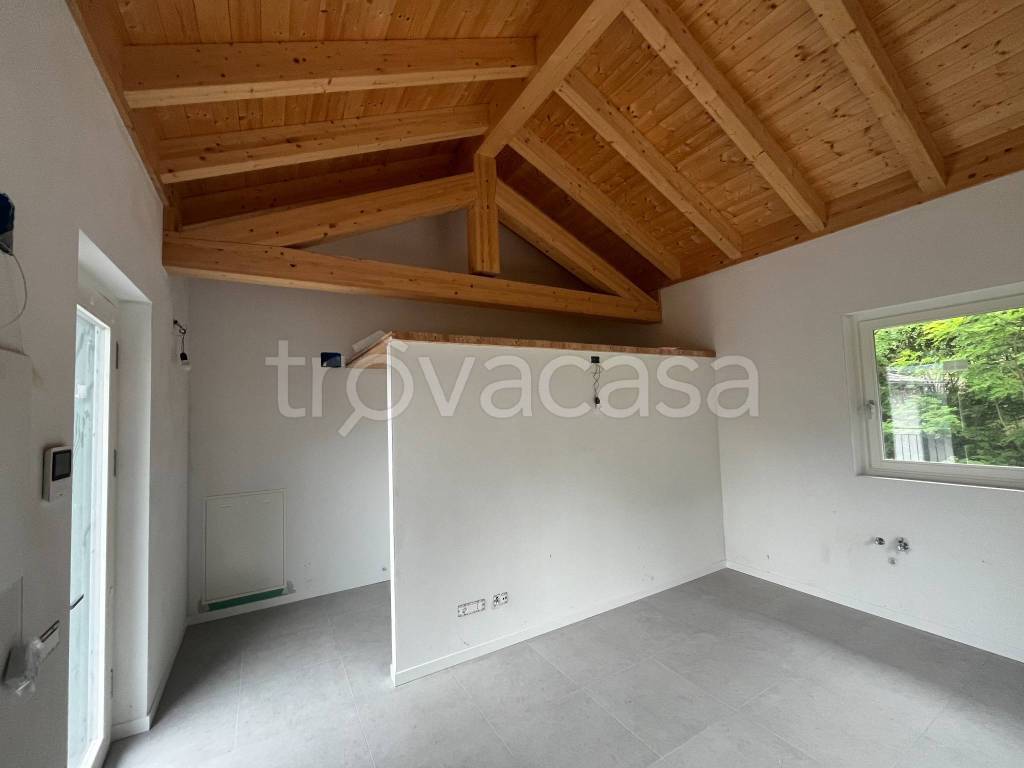 appartamento in vendita a Sondrio in zona Mossini
