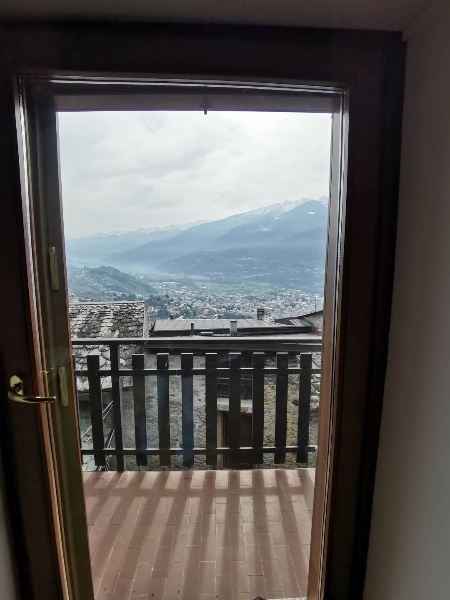 casa indipendente in vendita a Sondrio in zona Ronchi
