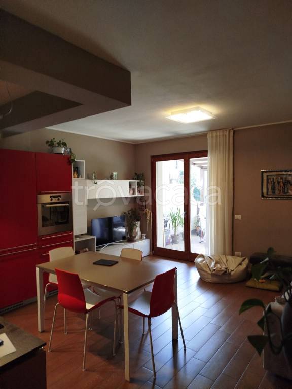 appartamento in vendita a Sondrio in zona Centro Città