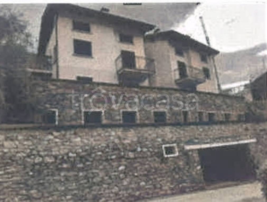 casa indipendente in vendita a Sondrio