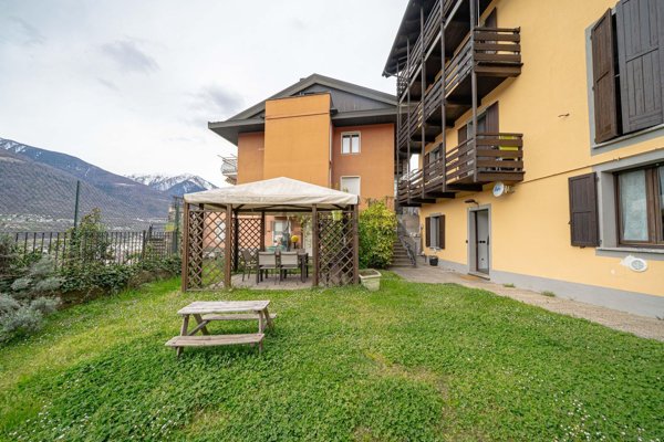 appartamento in vendita a Sondrio in zona Colda