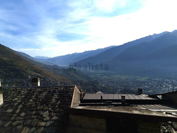 casa indipendente in vendita a Sondrio in zona Ronchi
