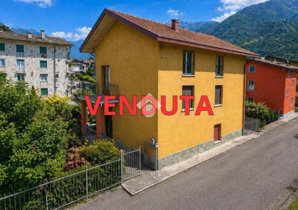 casa indipendente in vendita a Sondrio in zona Centro Città