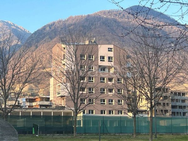 appartamento in vendita a Sondrio in zona Centro Città