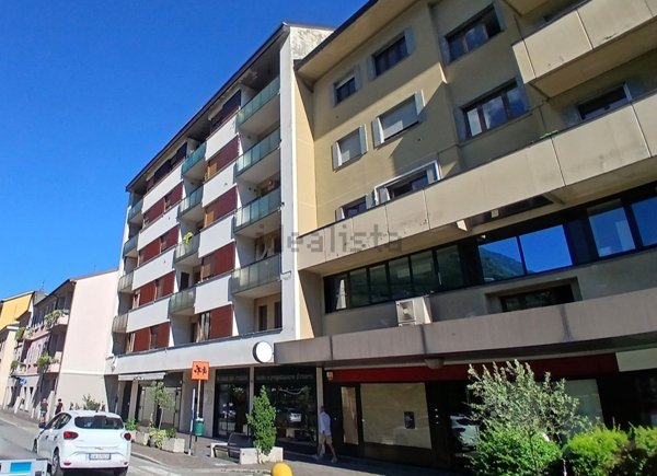 appartamento in vendita a Sondrio in zona Centro Città