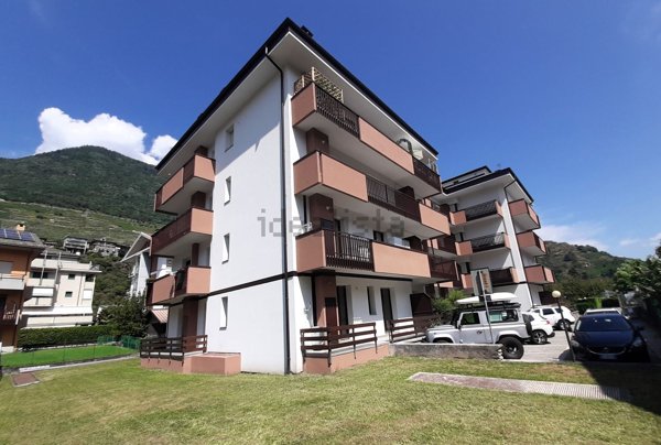 appartamento in vendita a Sondrio in zona Centro Città