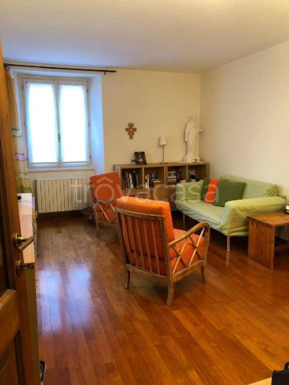 appartamento in vendita a Sondrio in zona Centro Città