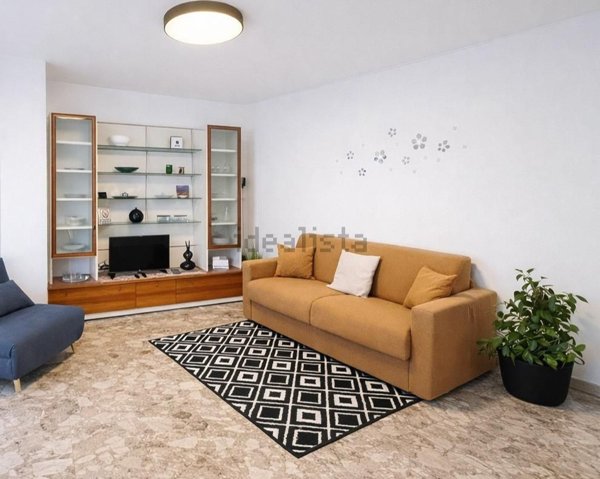 appartamento in vendita a Sondrio in zona Centro Città