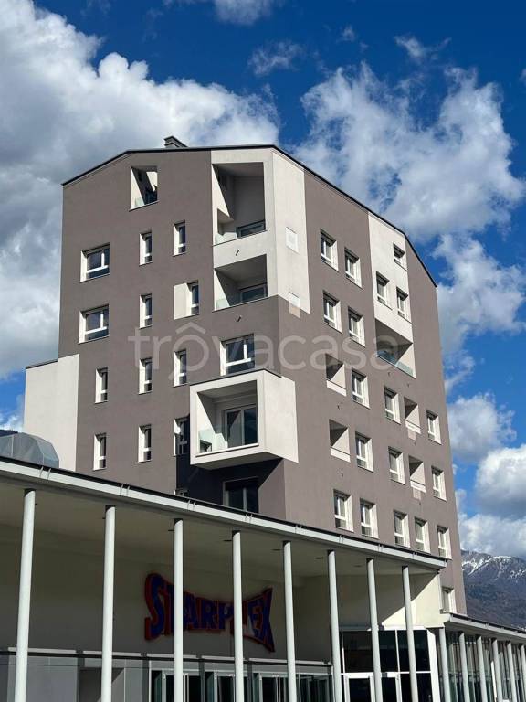 appartamento in vendita a Sondrio in zona Via Mazzini