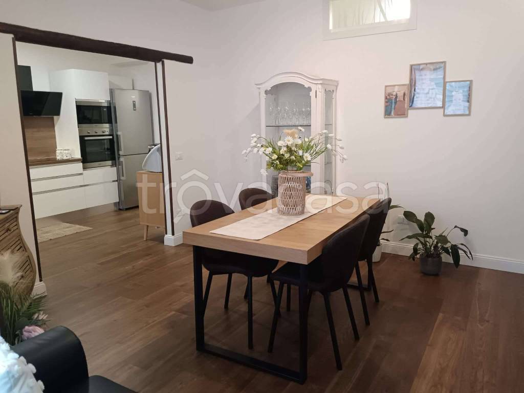 appartamento in vendita a Sondrio in zona Centro Città