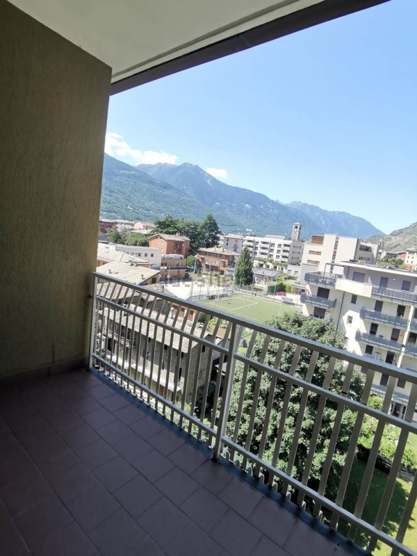 appartamento in vendita a Sondrio in zona Colda