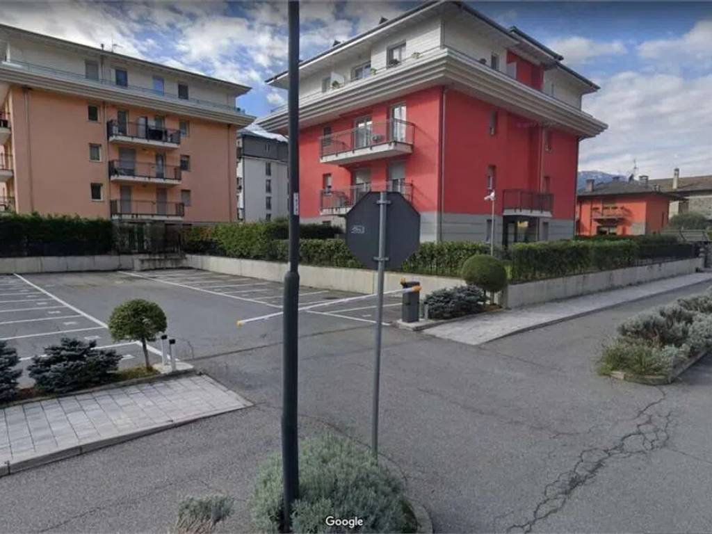 box auto in vendita a Sondrio in zona Ospedale