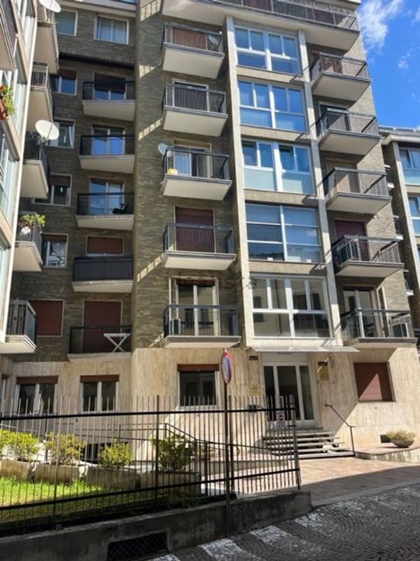 appartamento in vendita a Sondrio in zona Centro Città